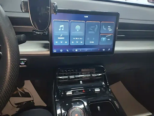 Wuling Starlight — Фото автомобиля 12