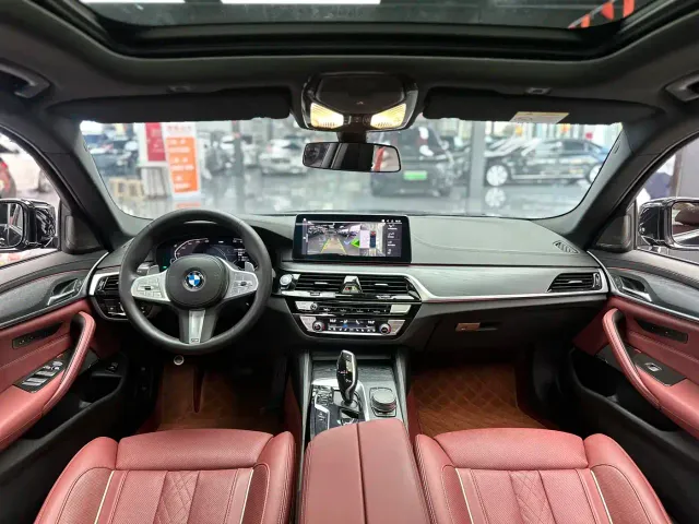 BMW 5 Series — Фото автомобиля 9