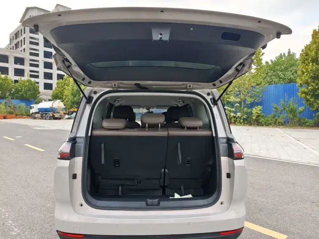 Wuling Starlight 730 — Фото автомобиля 18