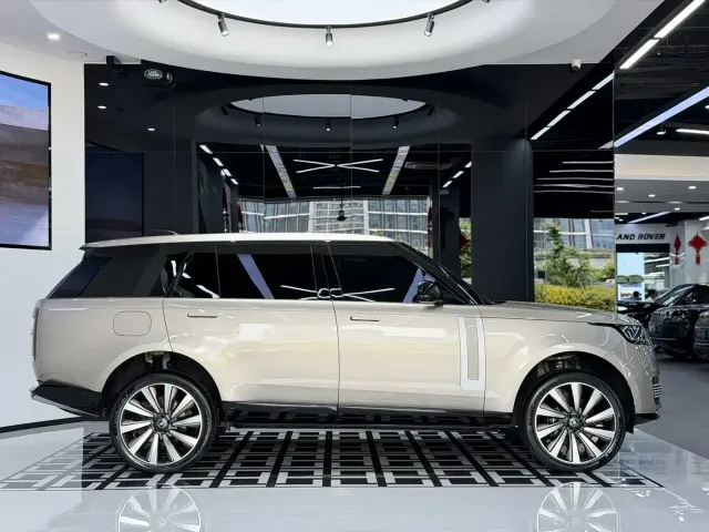 Land Rover Range Rover — Фото автомобиля 3