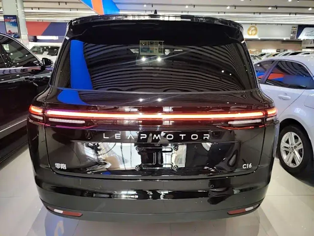 Leapmotor C16 — Фото автомобиля 5