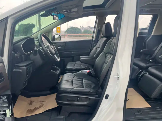 Honda Odyssey — Фото автомобиля 7