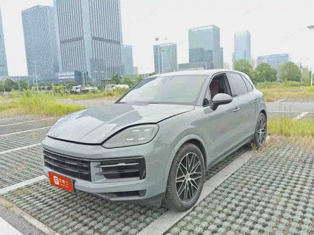 Фотография автомобиля — Porsche Cayenne