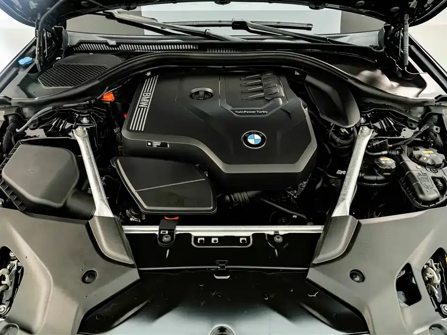 BMW BMW 5 Series 2022 Facelift 530Li Leading M Sport Package — Фото автомобиля 24