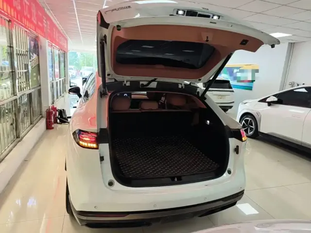 GAC Hyptec HT — Фото автомобиля 18