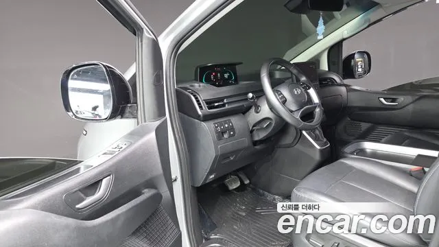 Hyundai Staria Staria — Фото автомобиля 10