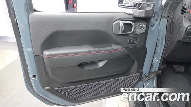 Jeep Wrangler JL — Фото автомобиля 13
