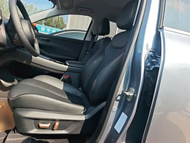 Baojun Yunhai — Фото автомобиля 14