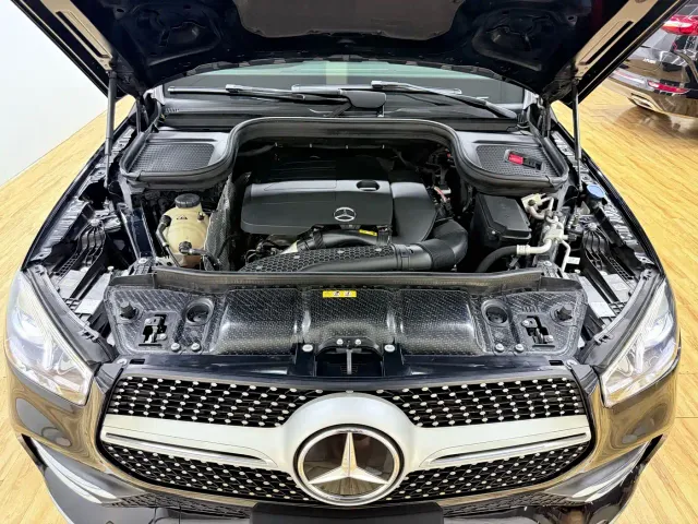 Mercedes-Benz GLE-Class — Фото автомобиля 8