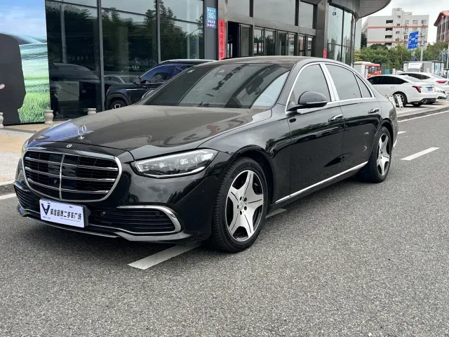 Фотография автомобиля — Mercedes-Benz S-Class