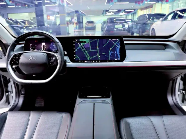 Xpeng P7 — Фото автомобиля 15