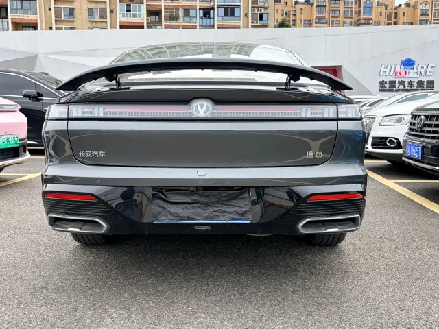 Changan Eado — Фото автомобиля 5