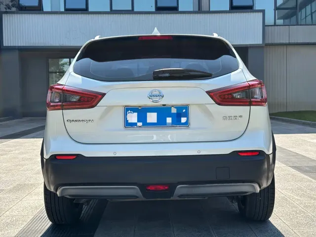 Nissan Qashqai — Фото автомобиля 15