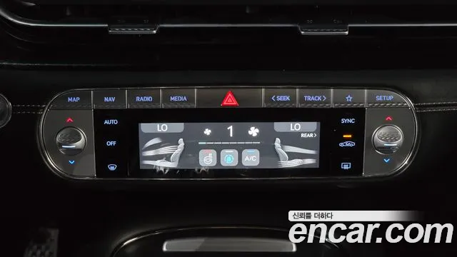 Genesis G90 Бензин 3.5 турбо AWD — Фото автомобиля 2