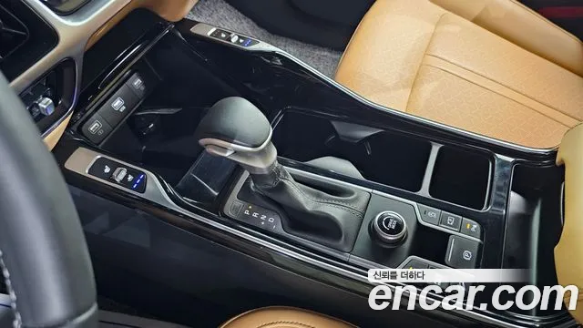 Kia Sorento Sorento 4-е поколение Бензин 2.5T 2WD — Фото автомобиля 9