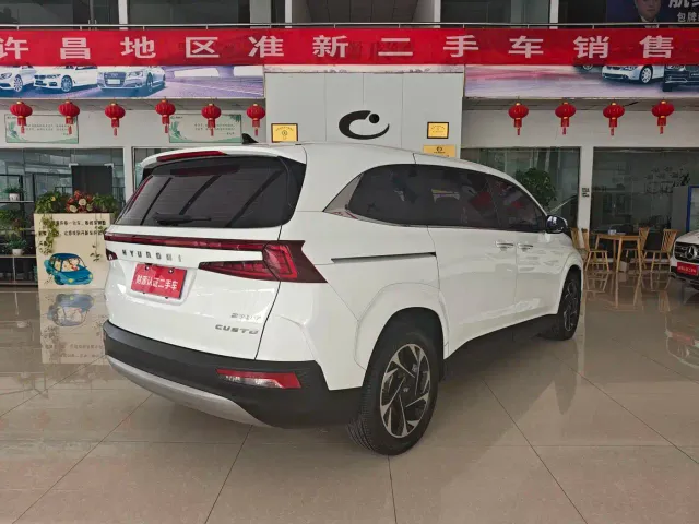 Hyundai Custo — Фото автомобиля 4