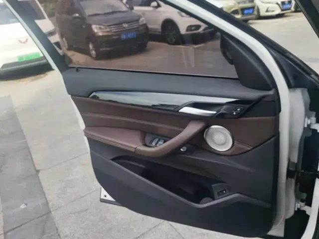 BMW X1 — Фото автомобиля 7