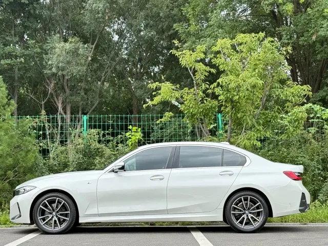 BMW 3 Series — Фото автомобиля 4