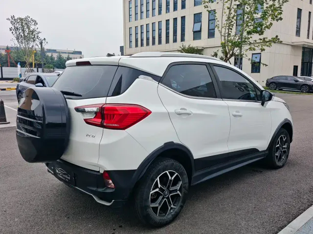 BYD Yuan Pro — Фото автомобиля 9