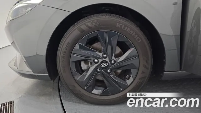 Hyundai AVANTE Avante (CN7) — Фото автомобиля 5