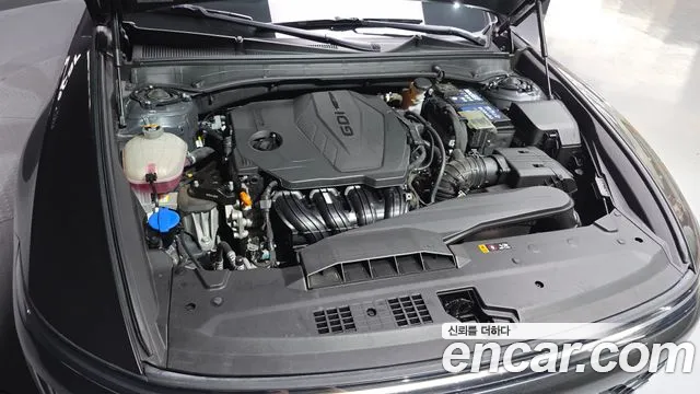 Hyundai Grandeur Grandeur (GN7) 2.5 Бензин 2WD — Фото автомобиля 6