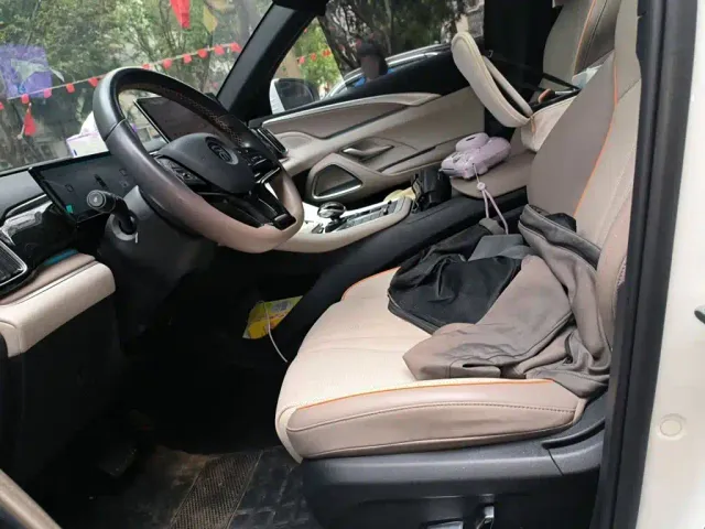 BYD Song Pro — Фото автомобиля 16