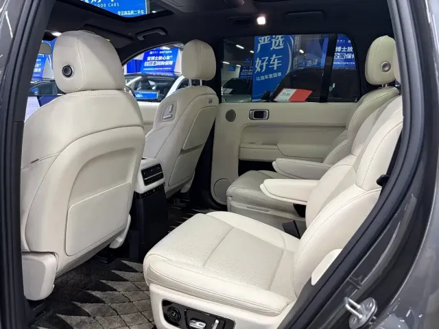 Li Auto L9 — Фото автомобиля 14