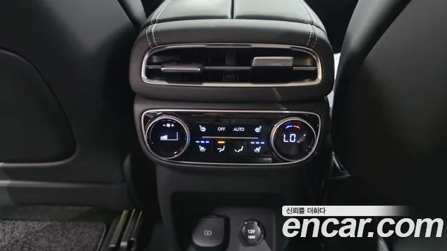 Genesis GV80 — Фото автомобиля 29