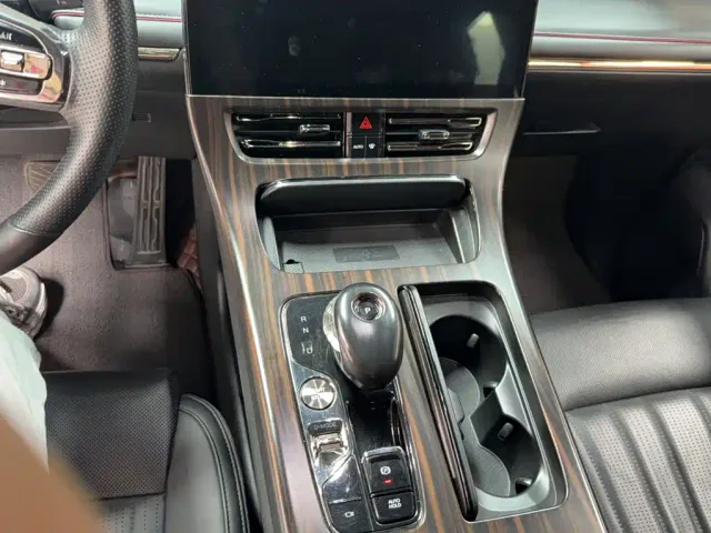 GAC Trumpchi M8 — Фото автомобиля 5