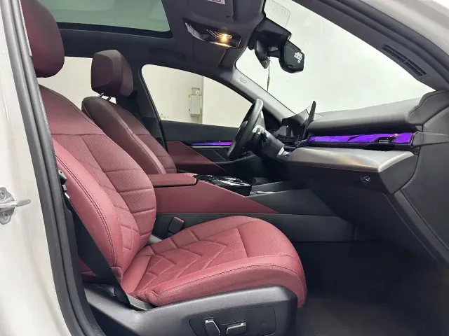 BMW 5 Series — Фото автомобиля 12