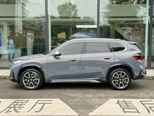 BMW X1 — Фото автомобиля 4