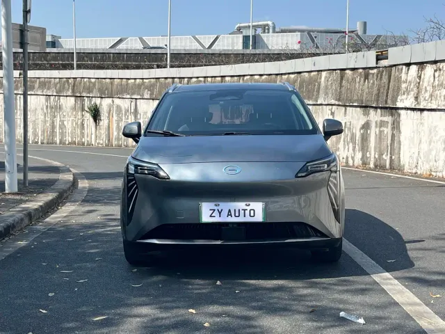 GAC Aion Y — Фото автомобиля 2