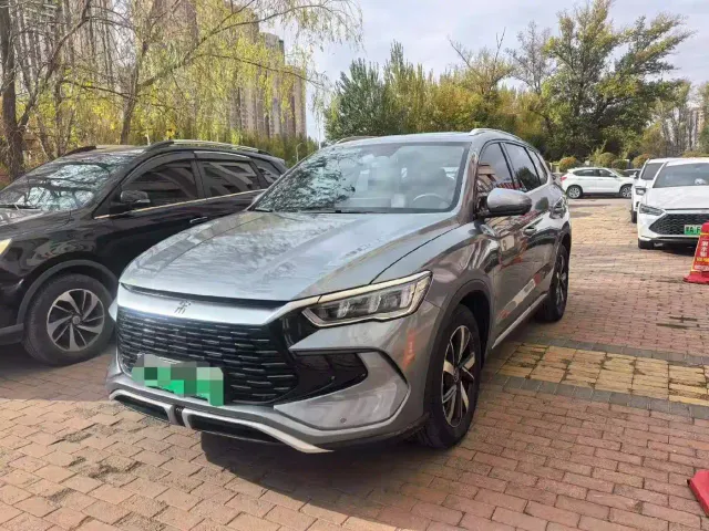 Фотография автомобиля — BYD Song Pro