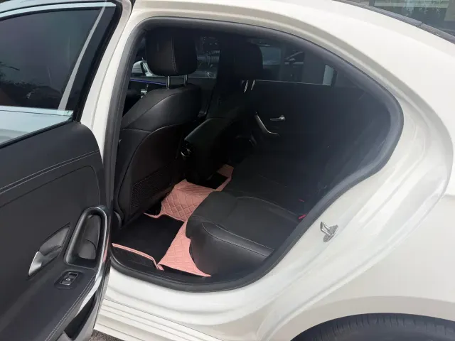 Mercedes-Benz A-Class — Фото автомобиля 5