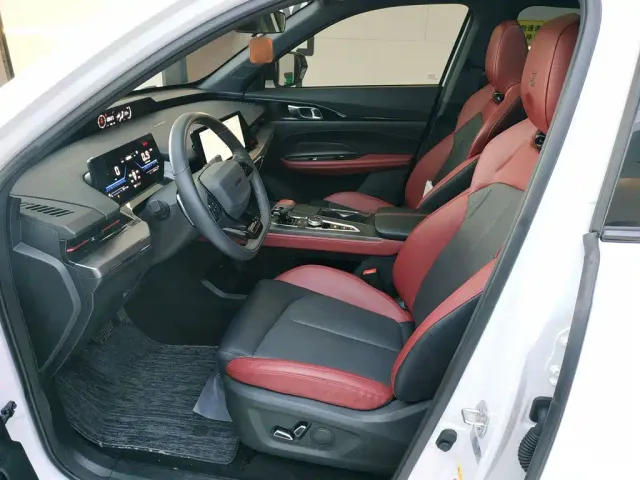 Changan Z6 — Фото автомобиля 14