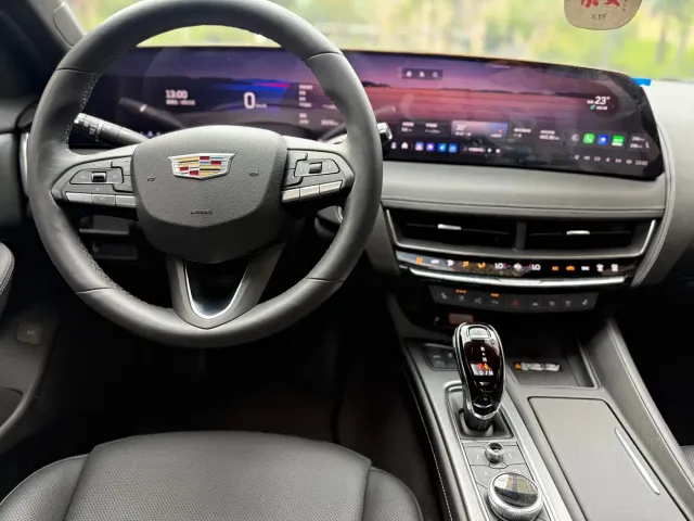 Cadillac CT5 — Фото автомобиля 17