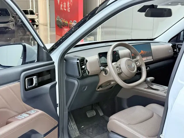 Wuling Starlight 560 — Фото автомобиля 4