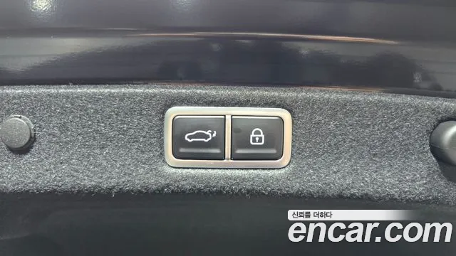 Hyundai Grandeur GN7 — Фото автомобиля 16