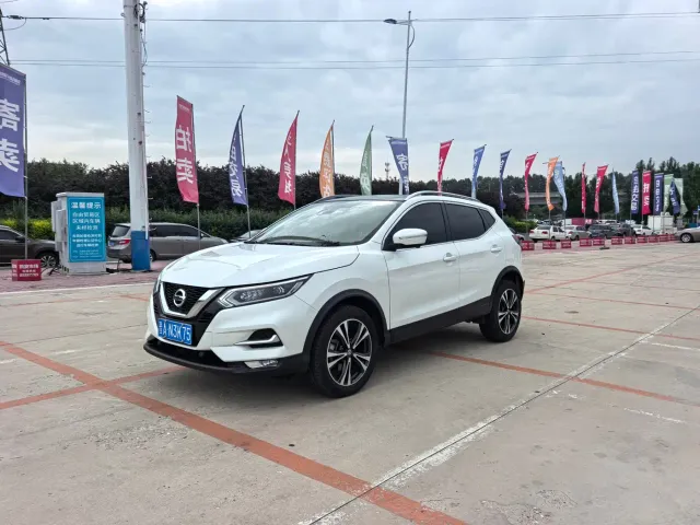 Фотография автомобиля — Nissan Qashqai
