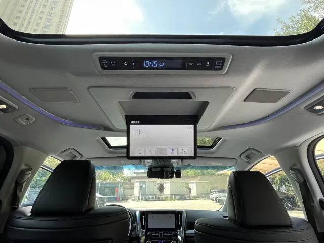 Toyota Vellfire — Фото автомобиля 20