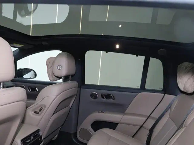 Li Auto i6 — Фото автомобиля 25