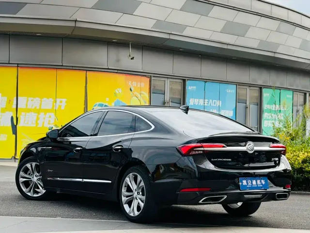 Buick LaCrosse — Фото автомобиля 5