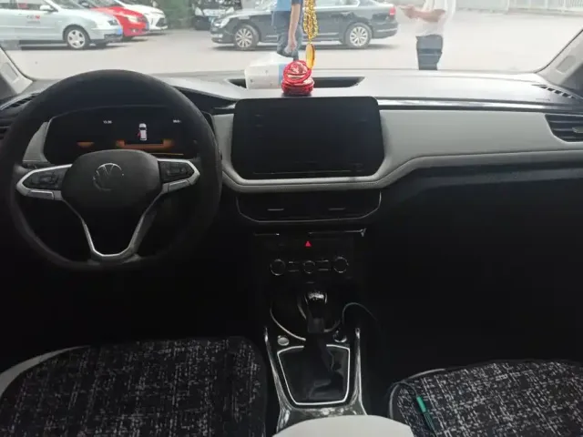 Volkswagen Tharu — Фото автомобиля 12