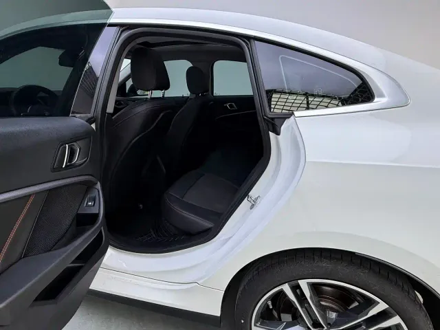 BMW 2 Series — Фото автомобиля 15