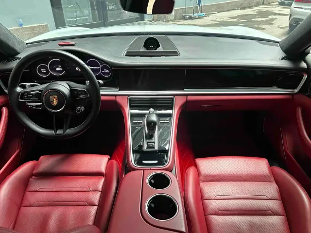 Porsche Panamera — Фото автомобиля 4