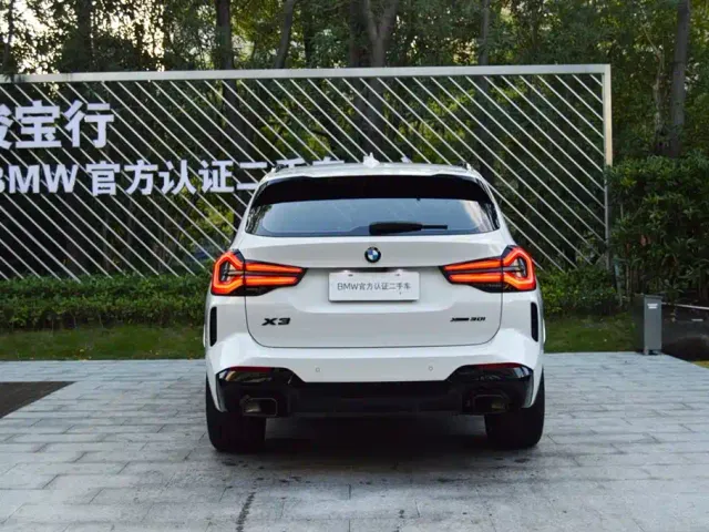BMW X3 — Фото автомобиля 3