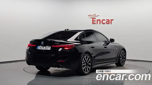 BMW 4-Series 4 серия (G22) 420i M Sport Pro Gran Coupe — Фото автомобиля 2