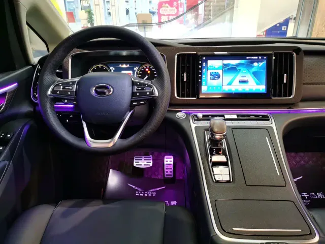 GAC Trumpchi M8 — Фото автомобиля 9