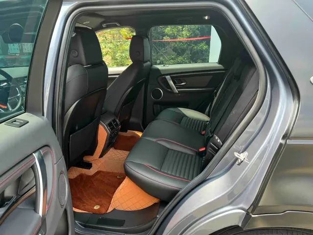 Land Rover Discovery Sport — Фото автомобиля 9