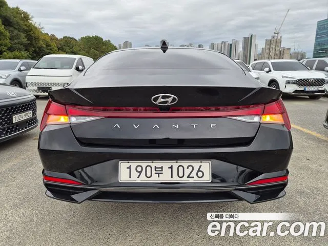 Hyundai Avante CN7 — Фото автомобиля 5